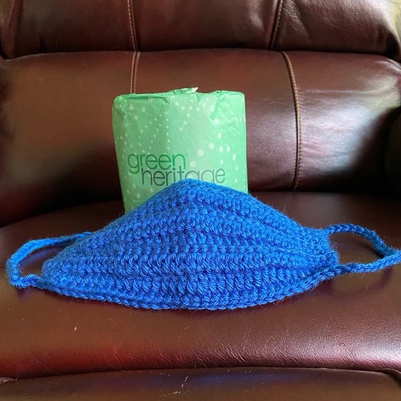 Hand-knitted Face Mask - Picture 6 of 11